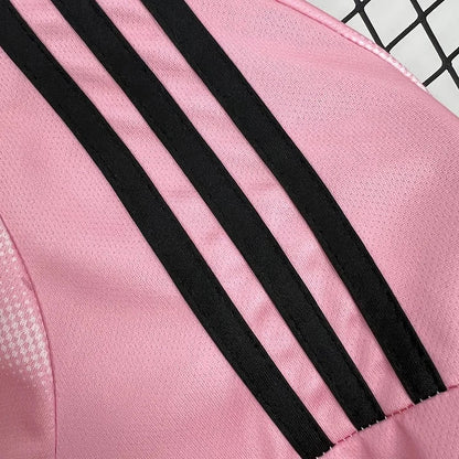 Maillot Réal Madrid concept 2025